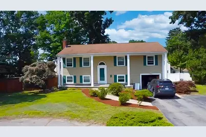 29 Rockland Cir, Brockton, MA 02301 - Photo 2