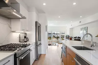 288 Marginal St #4, Boston, MA 02128 - Photo 4