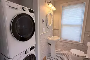 20 Salem St, Haverhill, MA 01835 - Photo 8