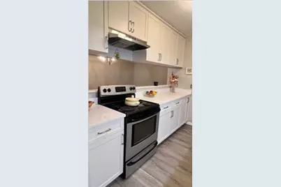 19 Paris #call, Medford, MA 01887 - Photo 2