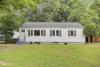 9 Moss Rd, Springfield, MA 01119 - Photo 2