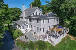 65 Warren Ave, Plymouth, MA 02360 - Photo 2
