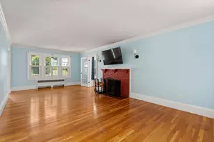 122 Lincoln Rd, Medford, MA 02155 - Photo 6