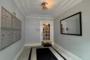 239 Commonwealth, Boston, MA 02116 - Photo 8