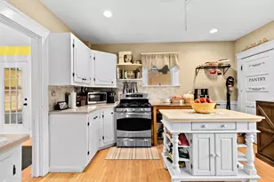 5 Pleasant St, Marlborough, MA 01752 - Photo 6