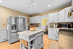 5 Pleasant St, Marlborough, MA 01752 - Photo 4