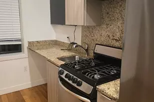 21 5th St, Chelsea, MA 02150 - Photo 2