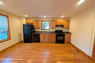 20-24 Gardner St 24, Newton, MA 02458 - Photo 2