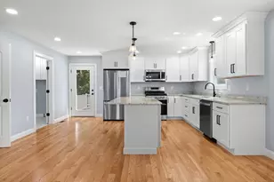 30 Quigley Ave, Chelmsford, MA 01863 - Photo 6