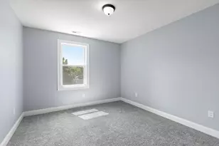 30 Quigley Ave, Chelmsford, MA 01863 - Photo 20
