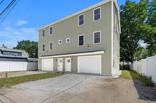 30 Quigley Ave, Chelmsford, MA 01863 - Photo 1