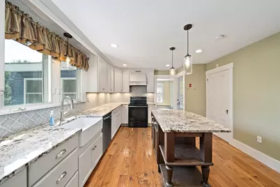 131 Pleasant Valley St, Methuen, MA 01844 - Photo 6