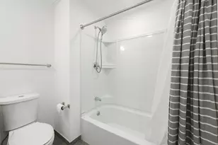 368 Pleasant St, Malden, MA 02148 - Photo 18