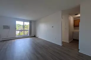 142 Kenrick, Boston, MA 02135 - Photo 4