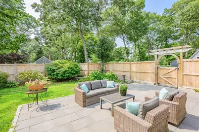 134 School St, Barnstable, MA 02635 - Photo 4