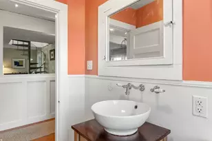 12 Bassett St, Marblehead, MA 01945 - Photo 8
