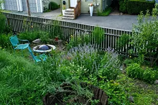 12 Bassett St, Marblehead, MA 01945 - Photo 36