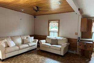 90 Locust Ave, Worcester, MA 01604 - Photo 10