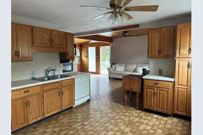 90 Locust Ave, Worcester, MA 01604 - Photo 8