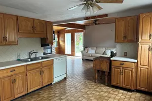 90 Locust Ave, Worcester, MA 01604 - Photo 8
