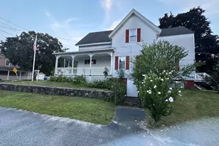 90 Locust Ave, Worcester, MA 01604 - Photo 2