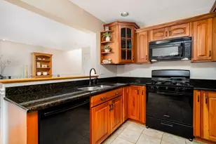 8 Alden Dr, Berlin, MA 01503 - Photo 4