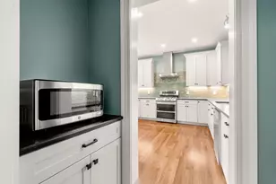 132 Sewall Ave, Brookline, MA 02446 - Photo 24