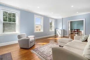 132 Sewall Ave, Brookline, MA 02446 - Photo 8