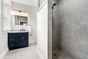 132 Sewall Ave, Brookline, MA 02446 - Photo 30