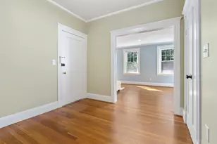 132 Sewall Ave, Brookline, MA 02446 - Photo 4