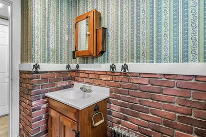 17 Windsor Street, Methuen, MA 01844 - Photo 22
