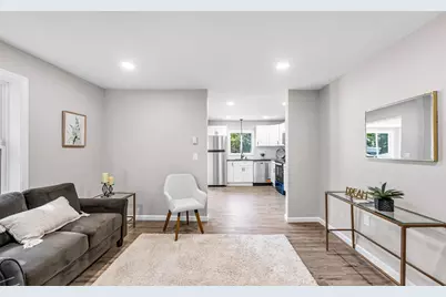 196 Massasoit St, Springfield, MA 01107 - Photo 8