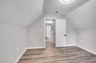 196 Massasoit St, Springfield, MA 01107 - Photo 24