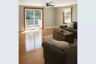 351 Hartford Ave E, Uxbridge, MA 01569 - Photo 2
