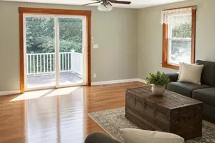 351 Hartford Ave E, Uxbridge, MA 01569 - Photo 2