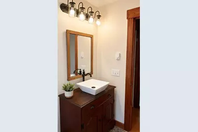 351 Hartford Ave E, Uxbridge, MA 01569 - Photo 18