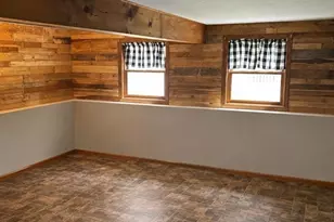 351 Hartford Ave E, Uxbridge, MA 01569 - Photo 20