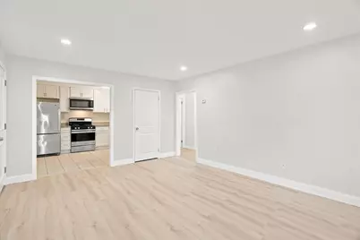 645 W Lowell Ave #8, Haverhill, MA 01832 - Photo 14