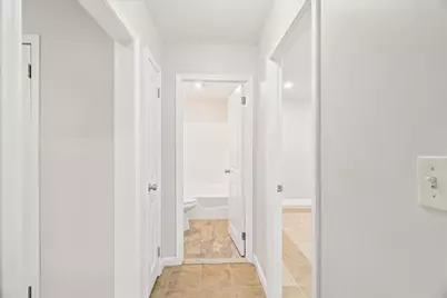 645 W Lowell Ave #8, Haverhill, MA 01832 - Photo 20