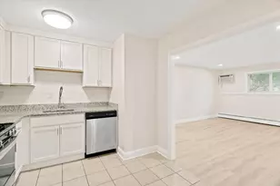 645 W Lowell Ave, Haverhill, MA 01832 - Photo 10