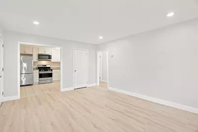 645 W Lowell Ave #8, Haverhill, MA 01832 - Photo 14