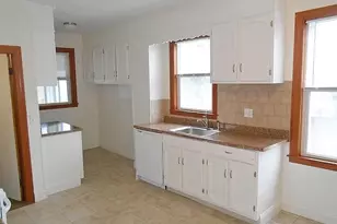 42 Bradford St, Quincy, MA 02169 - Photo 4
