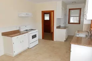 42 Bradford St, Quincy, MA 02169 - Photo 2