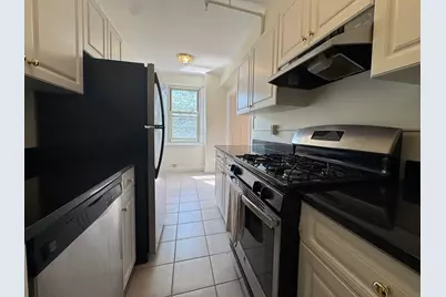 1450-1454 Beacon St #402, Brookline, MA 02446 - Photo 4