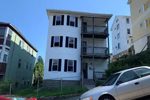 11 Diamond St, Worcester, MA 01610 - Photo 2