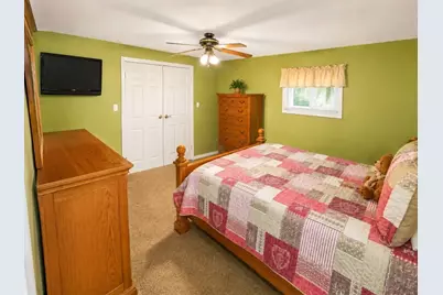 137 Wilson St, Spencer, MA 01562 - Photo 8