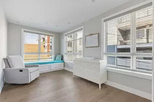 7 Baker Ct, Boston, MA 02125 - Photo 12