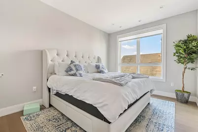 7 Baker Ct #1, Boston, MA 02125 - Photo 8