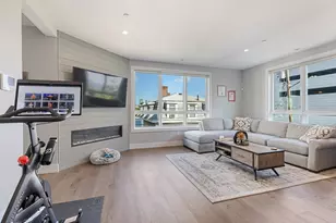 7 Baker Ct, Boston, MA 02125 - Photo 2