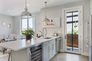 7 Baker Ct, Boston, MA 02125 - Photo 6
